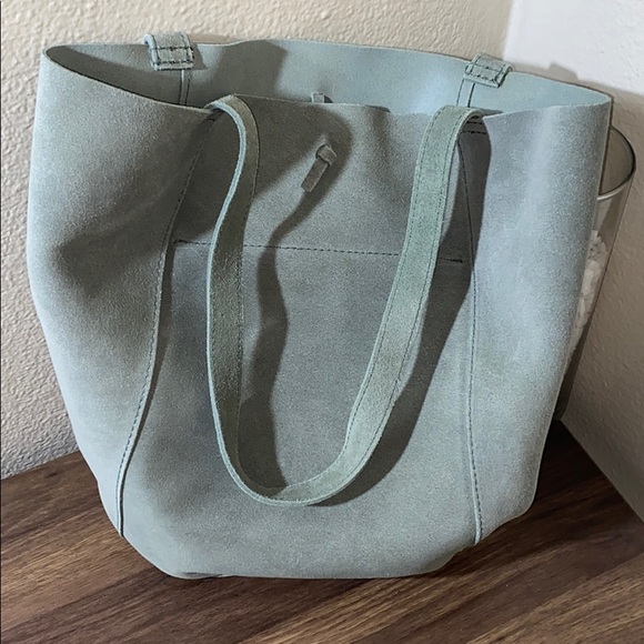 Madewell Handbags - Madewell Elsewhere tie bucket bag sage green